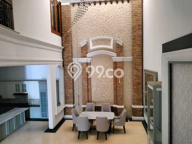 Hunian Elit LB 210m2 Siap Huni Desain Elegan di Taman Surya, Jakarta Barat Hunian Elit LB 210m2 Siap Huni Desain Elegan di Taman Surya, Jakarta Barat