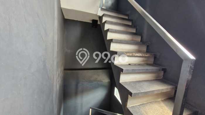 Unit Kantor Dijual di Menteng Jakarta Pusat Luas Tanah 230m2, Luas Bangunan 730m2 Unit Kantor Dijual di Menteng Jakarta Pusat Luas Tanah 230m2, Luas Bangunan 730m2
