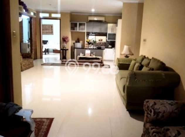 Rumah Luxury Modern Tanpa Renovasi di Kalibata Jakarta Selatan Rumah Luxury Modern Tanpa Renovasi di Kalibata Jakarta Selatan