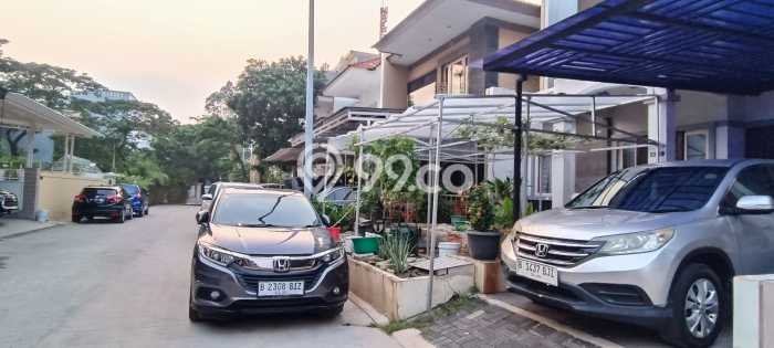 For Sale! Luxury House LT 120m2 Desain Elegan di Ancol For Sale! Luxury House LT 120m2 Desain Elegan di Ancol