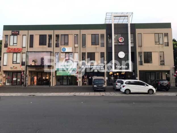 LOKASI TERBAIK! Ruko di Sektor 9-Bintaro, Luas 225m², Pusat Bisnis LOKASI TERBAIK! Ruko di Sektor 9-Bintaro, Luas 225m², Pusat Bisnis