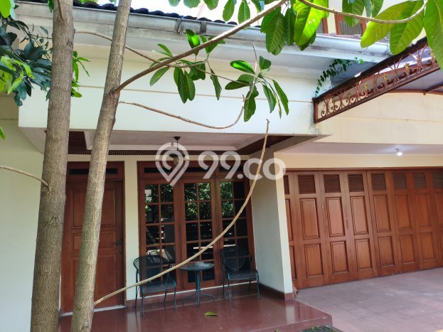 Siap Huni Rumah Mewah 5 Kamar di Jagakarsa Dekat ke Mana Pun Siap Huni Rumah Mewah 5 Kamar di Jagakarsa Dekat ke Mana Pun