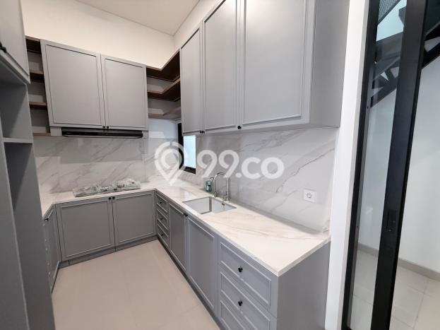 Jual Rumah Mewah Megah Dengan View Eksklusif di Gading Serpong, Tangerang Jual Rumah Mewah Megah Dengan View Eksklusif di Gading Serpong, Tangerang