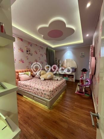 Rumah Elit Modern Tanpa Renovasi di Gading Serpong Tangerang Rumah Elit Modern Tanpa Renovasi di Gading Serpong Tangerang
