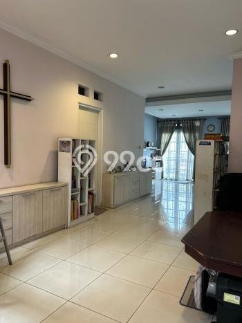 Rumah kawasan Gading Serpong Pondok Hijau Golf, Tangerang, LT 200m2m² LB 256m2m² Rumah kawasan Gading Serpong Pondok Hijau Golf, Tangerang, LT 200m2m² LB 256m2m²