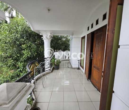 Dijual Segera Rumah Kost di BSD Anggrek Loka, Tangerang 31 Kamar Dijual Segera Rumah Kost di BSD Anggrek Loka, Tangerang 31 Kamar