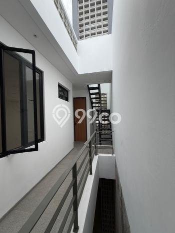 Ready to Use! Premium House LT 128m2 Desain Elegan di Alam Sutera Ready to Use! Premium House LT 128m2 Desain Elegan di Alam Sutera