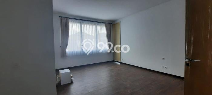 Rumah Nyaman area BSD City, Tangerang, Luas 153m² Bangunan 262m² Rumah Nyaman area BSD City, Tangerang, Luas 153m² Bangunan 262m²