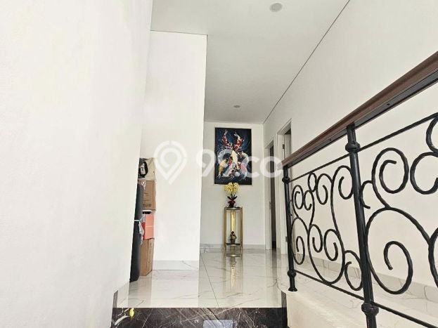 Ready to Use! Premium House LT 180m2 Desain Elegan di Gading Serpong Ready to Use! Premium House LT 180m2 Desain Elegan di Gading Serpong