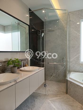 Rumah Elit Modern Tanpa Renovasi di Gading Serpong Tangerang Rumah Elit Modern Tanpa Renovasi di Gading Serpong Tangerang