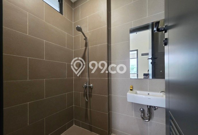 Jual Rumah Luas Elegan Dengan View Cantik di Summarecon Serpong, Tangerang Jual Rumah Luas Elegan Dengan View Cantik di Summarecon Serpong, Tangerang