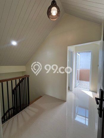 Rumah Luas Asri 3 KT Siap Pakai di BSD Green Wich Tangerang Rumah Luas Asri 3 KT Siap Pakai di BSD Green Wich Tangerang
