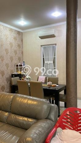 Dijual Rumah Mewah Megah Dengan View Eksklusif di Gading Serpong, Tangerang Dijual Rumah Mewah Megah Dengan View Eksklusif di Gading Serpong, Tangerang