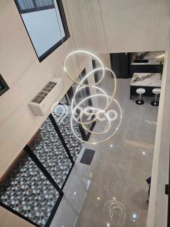 For Sale! Luxury House LT 240m2 Desain Elegan di Alam Sutera For Sale! Luxury House LT 240m2 Desain Elegan di Alam Sutera