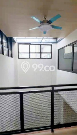 Rumah Elit Modern Tanpa Renovasi di BSD City Tangerang Rumah Elit Modern Tanpa Renovasi di BSD City Tangerang