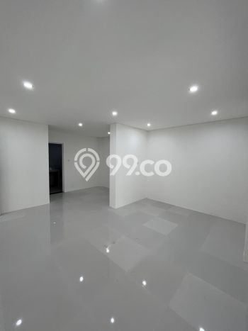 Rumah Luxury Modern Tanpa Renovasi di Villa Melati Mas Tangerang Selatan Rumah Luxury Modern Tanpa Renovasi di Villa Melati Mas Tangerang Selatan