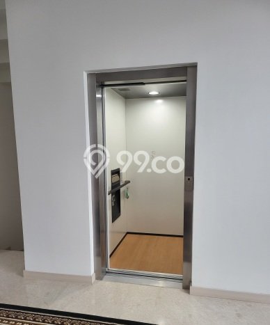 Rumah kawasan BSD, Tangerang, Luas 230m² LB 370m² Rumah kawasan BSD, Tangerang, Luas 230m² LB 370m²