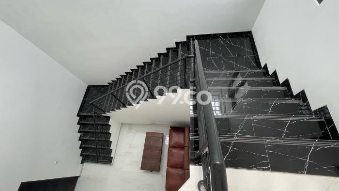 Jual Rumah 4 KT di Sutera Onix Alam Sutera, Tangerang - Luas Tanah 383m² Jual Rumah 4 KT di Sutera Onix Alam Sutera, Tangerang - Luas Tanah 383m²