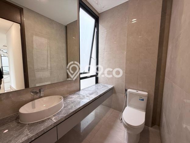 Dijual Rumah Premium dengan Fasilitas Sekitar Komplit di BSD, Tangerang Selatan Dijual Rumah Premium dengan Fasilitas Sekitar Komplit di BSD, Tangerang Selatan