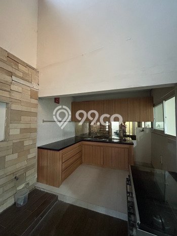Rumah Luxury Modern Tanpa Renovasi di Gading Serpong Tangerang Rumah Luxury Modern Tanpa Renovasi di Gading Serpong Tangerang