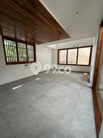 HARGA SPECIAL! Rumah Strategis lokasi BSD, LT 180m² Bangunan 280m² HARGA SPECIAL! Rumah Strategis lokasi BSD, LT 180m² Bangunan 280m²