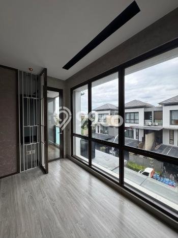 BEST CHOICE! Rumah area BSD, Luas 153m² Bangunan 279m² BEST CHOICE! Rumah area BSD, Luas 153m² Bangunan 279m²