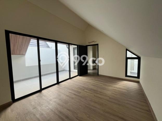Rumah Luxury Modern Tanpa Renovasi di Gading Serpong Tangerang Rumah Luxury Modern Tanpa Renovasi di Gading Serpong Tangerang