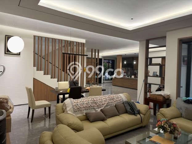 Rumah Elit Modern Siap Huni di Alam Sutera Tangerang Rumah Elit Modern Siap Huni di Alam Sutera Tangerang