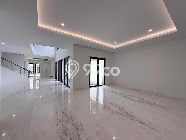 Jual Rumah Mewah Megah Dengan View Eksklusif di Gading Serpong, Tangerang Jual Rumah Mewah Megah Dengan View Eksklusif di Gading Serpong, Tangerang