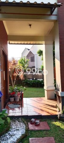 Rumah Elit LB 200m2 Siap Huni Desain Elegan di BSD Kencana Loka, Tangerang Rumah Elit LB 200m2 Siap Huni Desain Elegan di BSD Kencana Loka, Tangerang