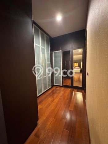 Rumah Mewah LB 385m2 Siap Pakai Desain Elegan di BSD The Green, Tangerang Rumah Mewah LB 385m2 Siap Pakai Desain Elegan di BSD The Green, Tangerang