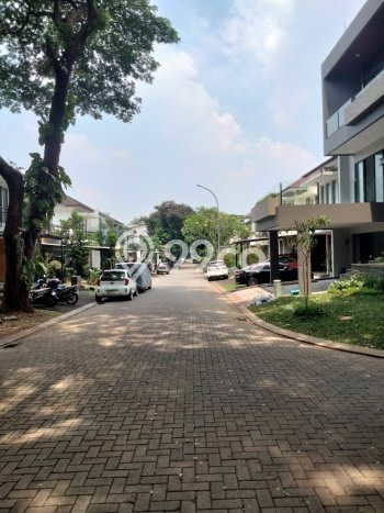 BEST PRICE! Rumah Berkualitas area BSD Green Cove, Luas 249m² LB 416m² BEST PRICE! Rumah Berkualitas area BSD Green Cove, Luas 249m² LB 416m²