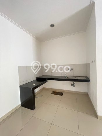 Disewakan! Rumah 3 Kamar Tidur &
3 Kamar Mandi di Green Lake City, Jakarta Barat Disewakan! Rumah 3 Kamar Tidur &
3 Kamar Mandi di Green Lake City, Jakarta Barat