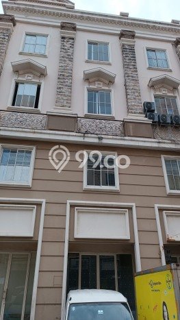 Ruko For Rent Kawasan Green Lake City, Luas 286m², Lokasi Premium, Siap Operasi Ruko For Rent Kawasan Green Lake City, Luas 286m², Lokasi Premium, Siap Operasi