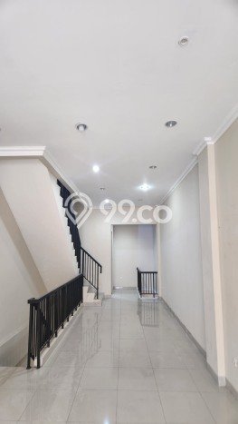 Ruko For Rent Kawasan Green Lake City, Luas 286m², Lokasi Premium, Siap Operasi Ruko For Rent Kawasan Green Lake City, Luas 286m², Lokasi Premium, Siap Operasi