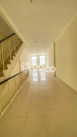Ruko For Rent Kawasan Green Lake City, Luas 286m², Lokasi Premium, Siap Operasi Ruko For Rent Kawasan Green Lake City, Luas 286m², Lokasi Premium, Siap Operasi