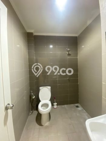 FOR RENT! Ruko di Green Lake City Cocok untuk Bisnis 286m2 FOR RENT! Ruko di Green Lake City Cocok untuk Bisnis 286m2