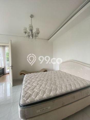 Disewakan! Rumah 3 Kamar Tidur &
2 Kamar Mandi di Green Lake City, Jakarta Barat Disewakan! Rumah 3 Kamar Tidur &
2 Kamar Mandi di Green Lake City, Jakarta Barat