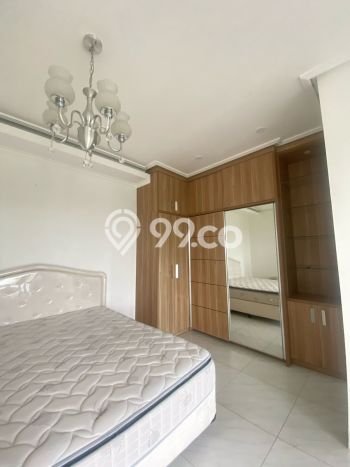 Disewakan! Rumah 3 Kamar Tidur &
2 Kamar Mandi di Green Lake City, Jakarta Barat Disewakan! Rumah 3 Kamar Tidur &
2 Kamar Mandi di Green Lake City, Jakarta Barat