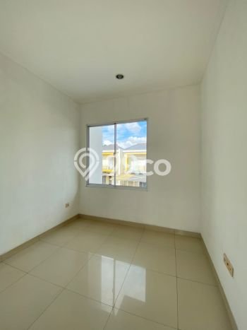 Lokasi strategis! Rumah siap huni dikontrakkan di Cengkareng LB 100m2 Lokasi strategis! Rumah siap huni dikontrakkan di Cengkareng LB 100m2