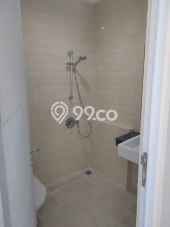 Rumah Disewakan Jakarta Barat LT 90m2 LB 127m2 Area Green Lake City Rumah Disewakan Jakarta Barat LT 90m2 LB 127m2 Area Green Lake City