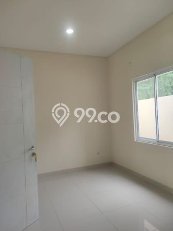 Rumah Disewakan Jakarta Barat LT 90m2 LB 127m2 Area Green Lake City Rumah Disewakan Jakarta Barat LT 90m2 LB 127m2 Area Green Lake City