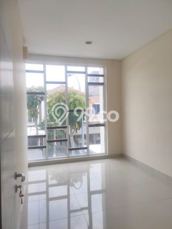 Rumah Disewakan Jakarta Barat LT 90m2 LB 127m2 Area Green Lake City Rumah Disewakan Jakarta Barat LT 90m2 LB 127m2 Area Green Lake City
