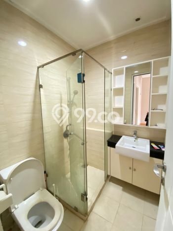 Rumah Asri area Green Lake City, 3 KM, Area Tenang, LT 250m² LB 211m² Rumah Asri area Green Lake City, 3 KM, Area Tenang, LT 250m² LB 211m²
