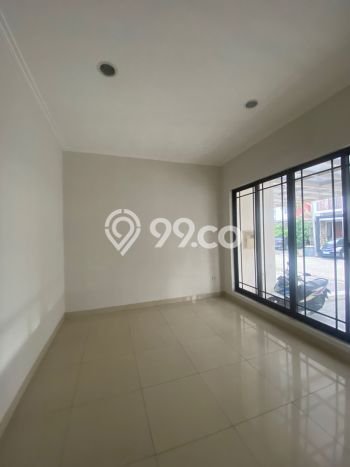 Rumah di Green Lake City, Dekat Pusat Kota, 3 KM, Luas 108m² LB 119m² Rumah di Green Lake City, Dekat Pusat Kota, 3 KM, Luas 108m² LB 119m²