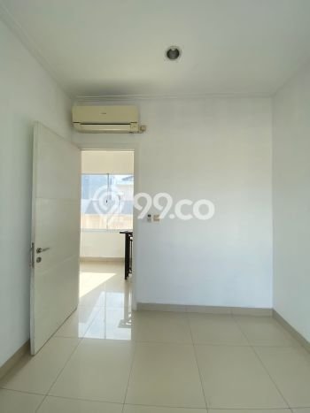 UNIT LANGKA! Rumah kawasan Green Lake City, 3 KT, Pemandangan Indah, LT 90m² LB 100m² UNIT LANGKA! Rumah kawasan Green Lake City, 3 KT, Pemandangan Indah, LT 90m² LB 100m²