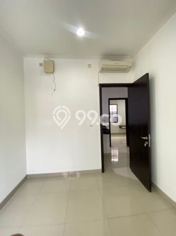 Rumah di Green Lake City, 4 KM, Akses Universitas, Luas 90m² LB 127m² Rumah di Green Lake City, 4 KM, Akses Universitas, Luas 90m² LB 127m²