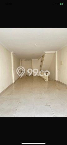 For Rent Ruko Strategis di Green Lake City, Luas 286m², Lokasi Komersial, Akses Mudah For Rent Ruko Strategis di Green Lake City, Luas 286m², Lokasi Komersial, Akses Mudah