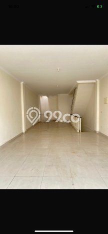 SEWA TERBAIK! Ruko Kawasan Green Lake City, Luas 286m², Area Utama SEWA TERBAIK! Ruko Kawasan Green Lake City, Luas 286m², Area Utama