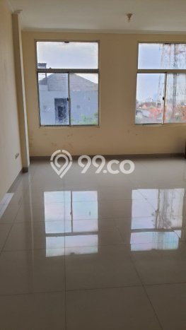 LOKASI STRATEGIS! Ruko Kawasan Green Lake City, Luas 286m², Kawasan Ramai, Siap Operasional LOKASI STRATEGIS! Ruko Kawasan Green Lake City, Luas 286m², Kawasan Ramai, Siap Operasional